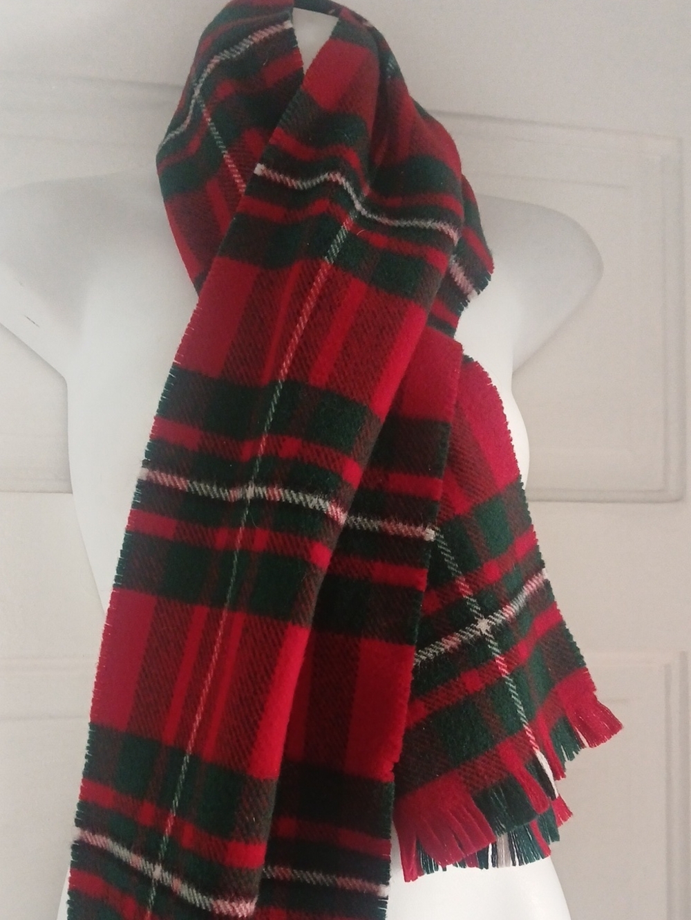 James Pringle Weavers Red Green Tartan Wool Scarf MACGREGOR Clan Scotland 58"
